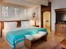 Gulf Summer House Arabian Twin