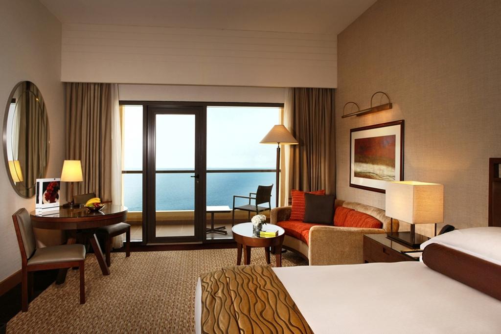 Club Rotana Premium Plus Sea View Room