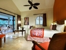 Romance Villa Suite Poolside