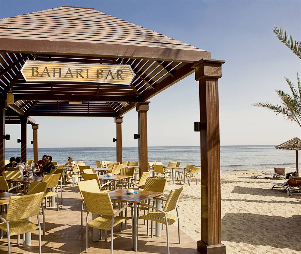 Bahari Beach Bar & Restaurant