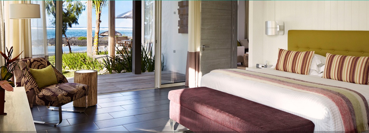 Beach-Front Deluxe Suites Bedroom