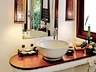 Grand Deluxe Bathroom