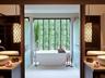 Junior Garden View Suite Bathroom