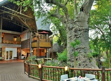 Cresta Mowana Safari Resort & Spa