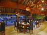 Waves Restaurant & Pool Bar