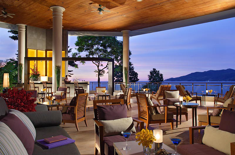 Lobby Bar
