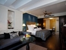 Deluxe Pool Suite
