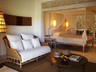 Uma Pool Suite