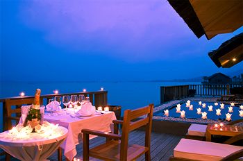 Couples Dining