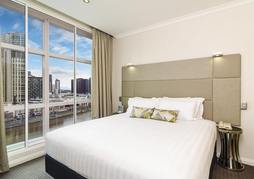 Clarion Suites Gateway