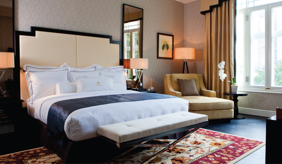 Colonial Suites