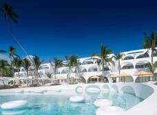 SALA Samui Chaweng Beach Resort