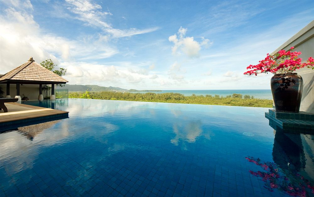 Infinity Pool