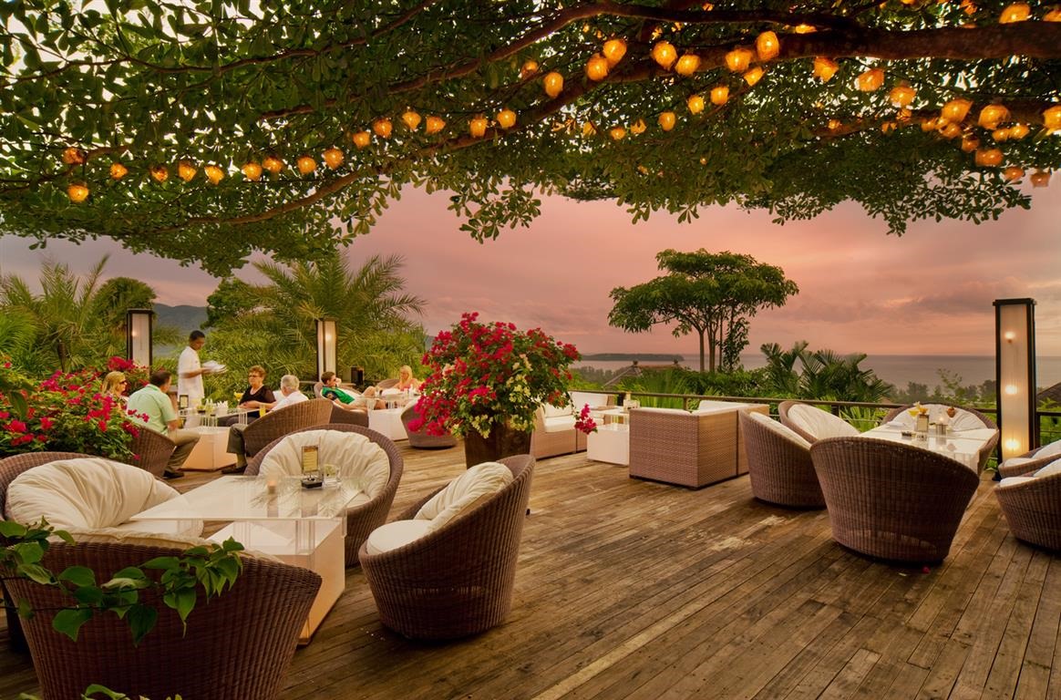 360° Bar & Grill