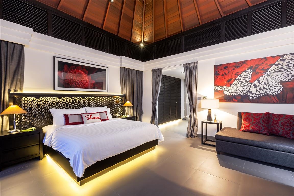 Tropical Pool Villa
