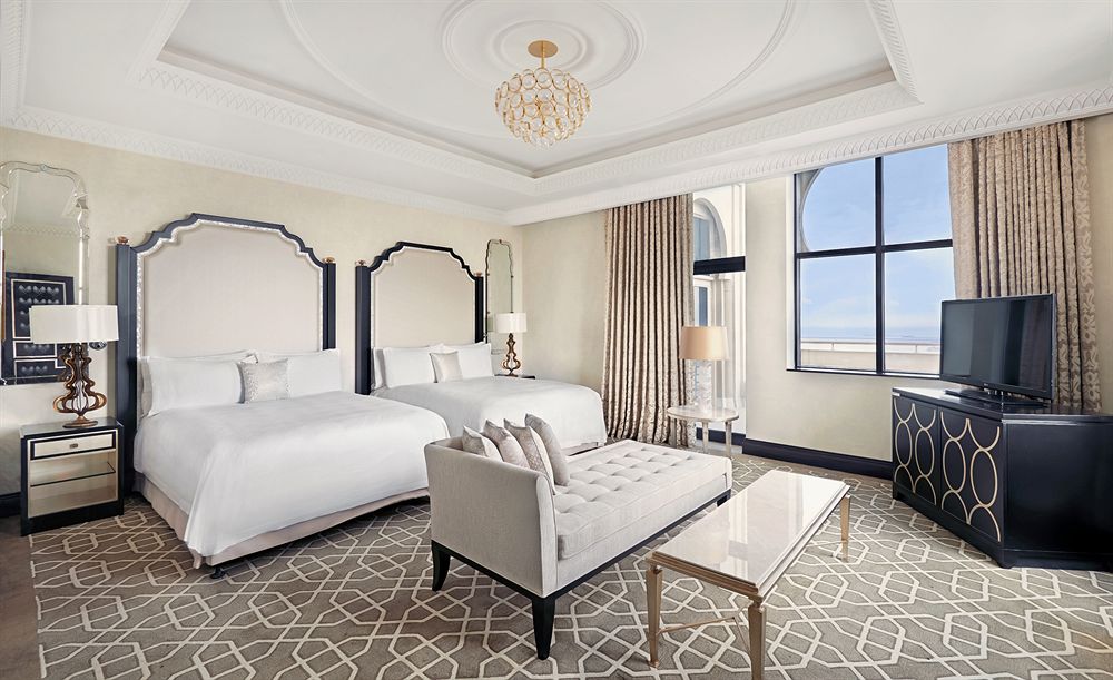 King Royal Suite