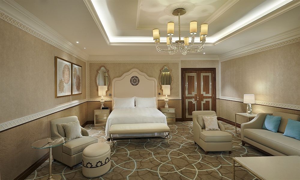 King Tower Suite with View