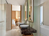 Club  Corner Suite BathRoom 