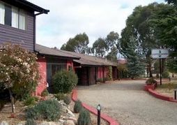 Cottonwood Lodge