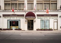 Peterborough Inn & Suites Hotel