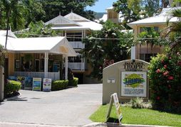 PALM COVE TROPIC APARTMENTS