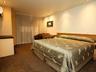 Poolside Studio Spa (bath)
