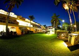 Netanya Noosa Beachfront Resort