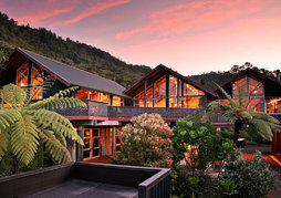 Grand Mercure Puka Park Resort