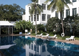 Taj Connemara