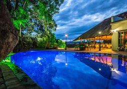La Roca Guest House