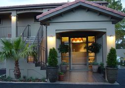 Terra Vive Luxury Suites & Apartments