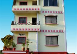Shanti's Hotel Sonai