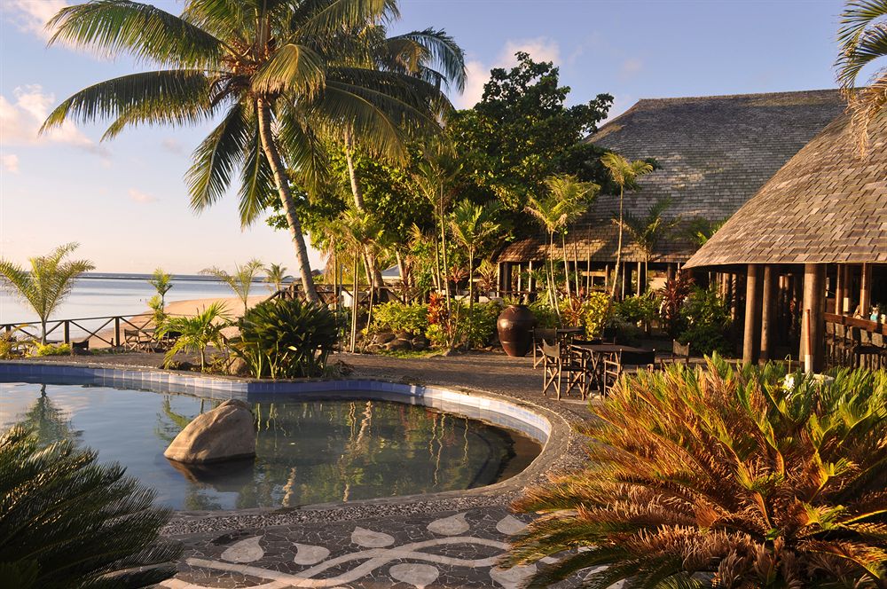 Poolside Bar