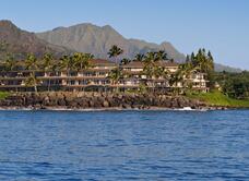 Whalers Cove Oceanfront Resort