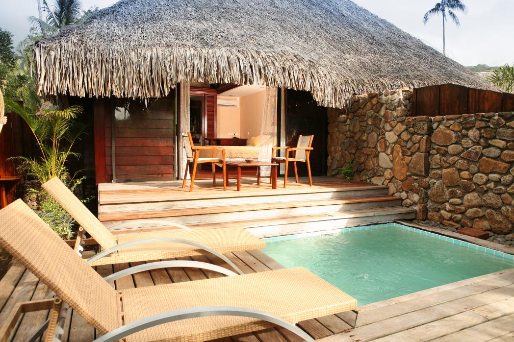 Premium Garden Pool Bungalow