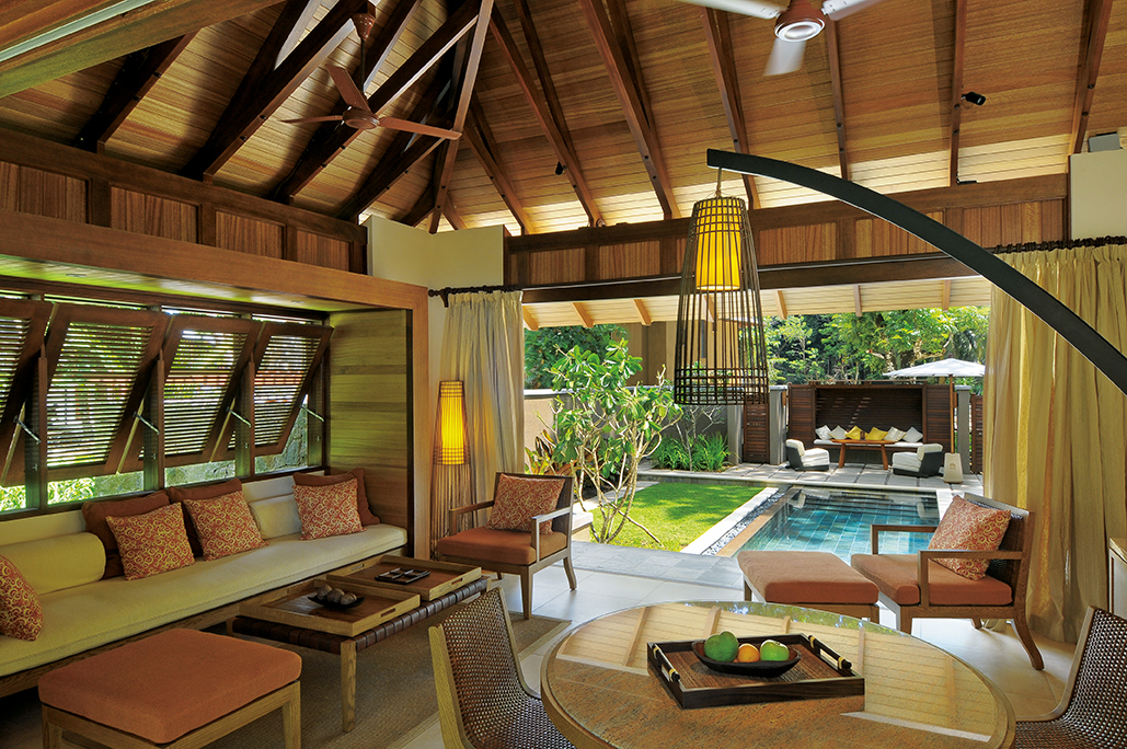 Beach Villa/Dining area