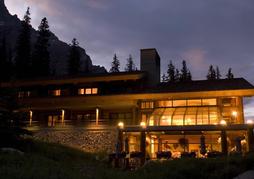 Moraine Lake Lodge