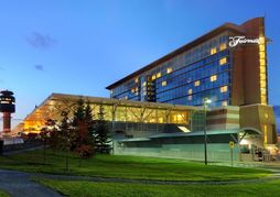 Fairmont Vancouver Airport In-Terminal Hotel