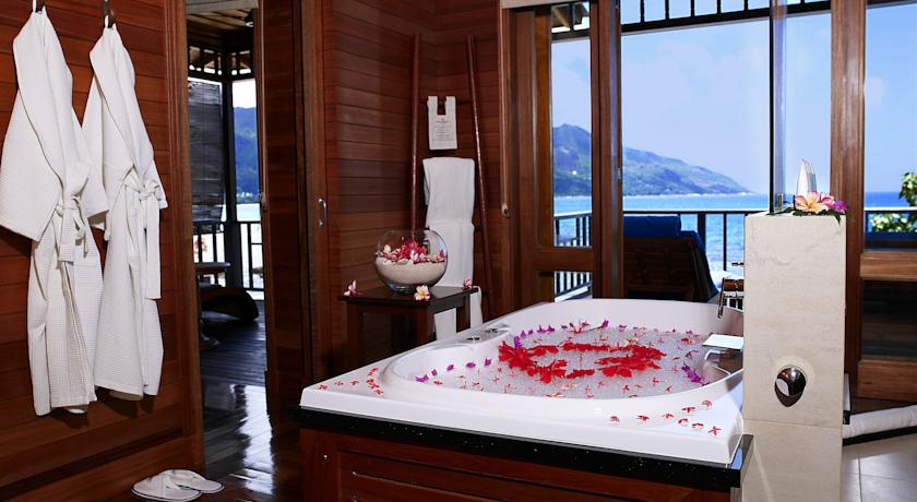 King Oceanfront Villa
