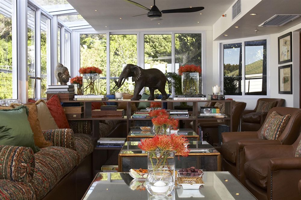 Hotel Interior2