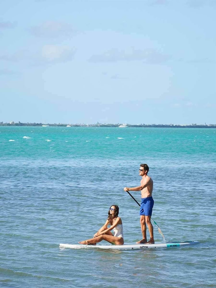 Surfing/boogie boarding