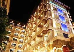 Rita Resort and Residence