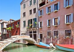 Zebra Kalahari Lodge