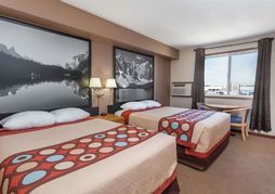 Super 8 by Wyndham Medicine Hat AB