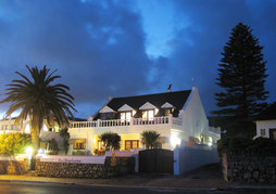 La Fontaine Guest House