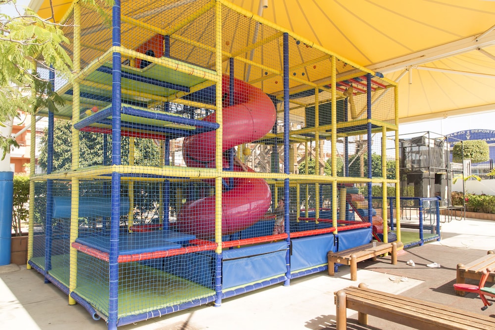 Childrens Play Area - Outdoor