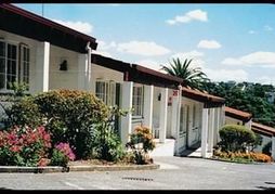 Browns Bay Olive Tree Motel & Apartment