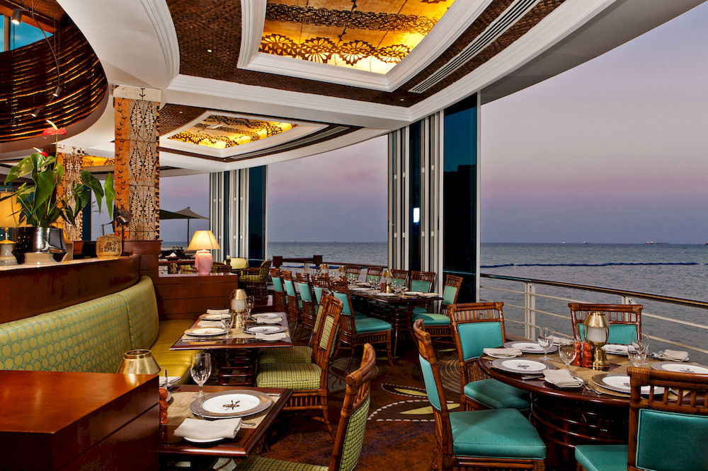 TRADER VIC'S