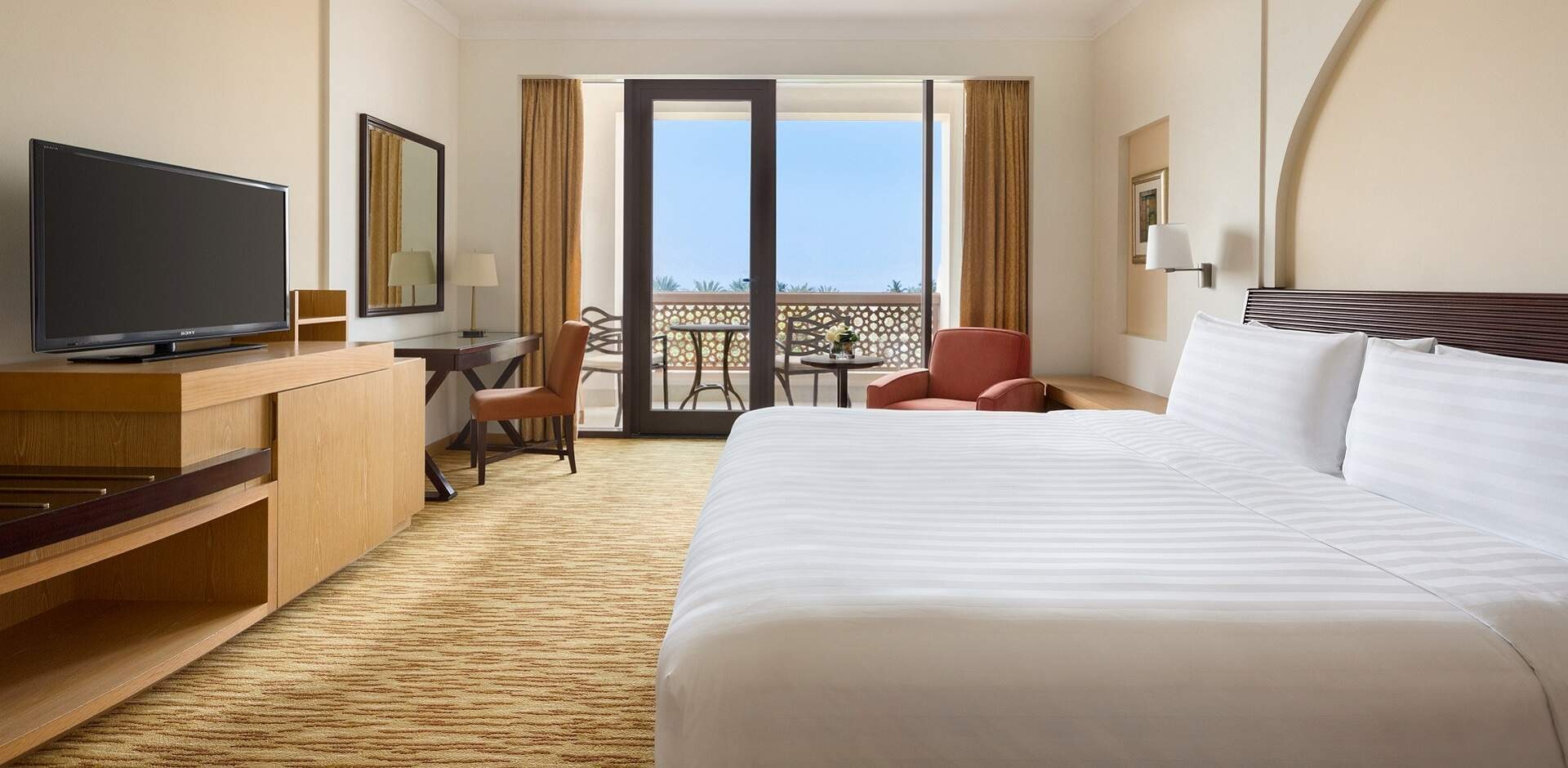 Al Bandar Deluxe Sea View Room