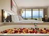 King Hilton Spa Room